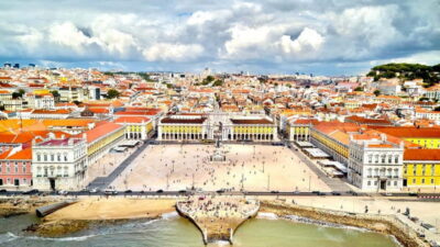 Lisbon: Private Tuktuk Tour with History & Music - Meeting at Time Out Market: easy start, low stress finish