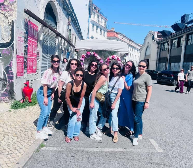 Lisbon: Private Tuktuk Tour with History & Music - Rua Augusta Arch and the Pink Street: fun landmarks, fast stops