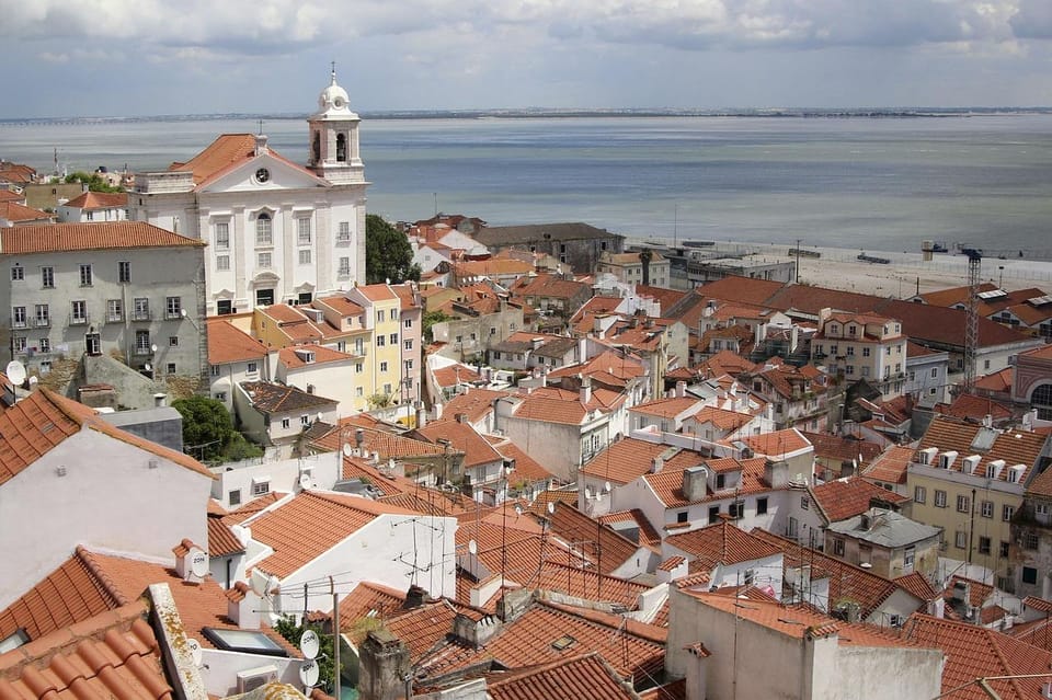 Lisbon: Private Walking Tour with a Local Guide - Entering Praça do Comércio: Lisbon’s Riverfront Welcome