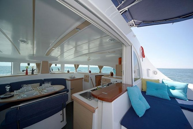 Lisbon Sailing Catamaran Public Cruise with drinks - Why 2 hours on the Tagus is the right length