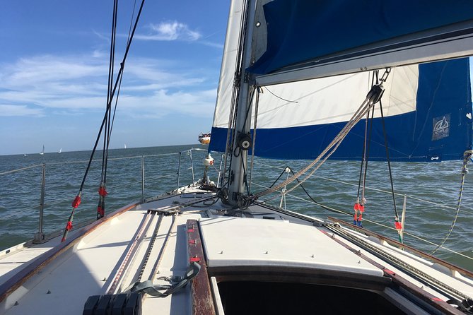 Lisbon Sailing Day Cruise with wine & snacks - Why a 2-hour Tagus sail feels like the right kind of Lisbon