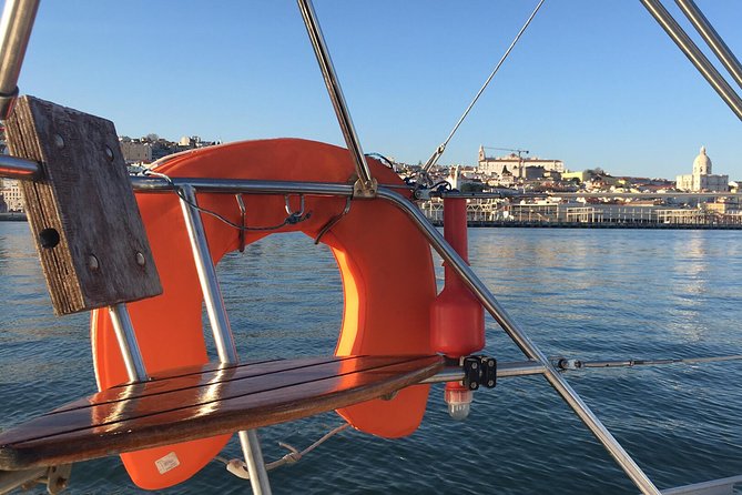 Lisbon Sailing Day Cruise with wine & snacks - Getting there and finding the boat at Doca de Santo Amaro