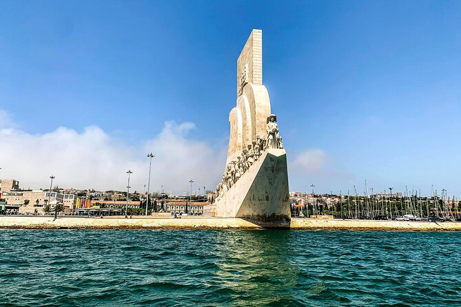 Lisbon Sailing Tour: 2-Hour Cultural Scenic Cruise with Wine - Belém Tower and the 25th of April Bridge: the postcard combo