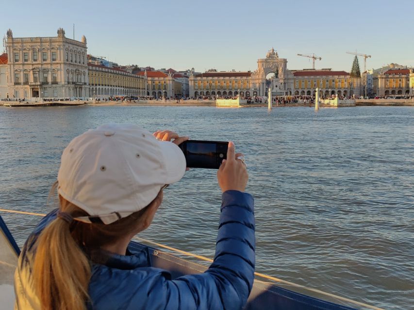 Lisbon: Scenic Day & Sunset Boat Tour with a Drink - Quick reasons to sail with HYPAFAMILY