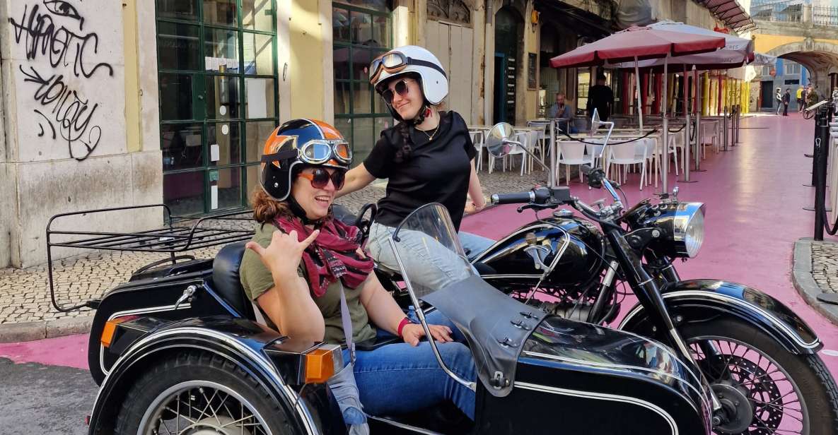 Lisbon: Sidecar Tour - 9:00 AM or 2:00 PM: what timing means for your route