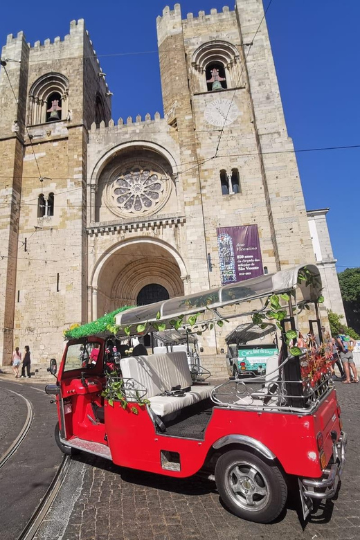Lisbon: Sightseeing City Tour by Tuk-Tuk - Why a private electric tuk-tuk works so well in Lisbon