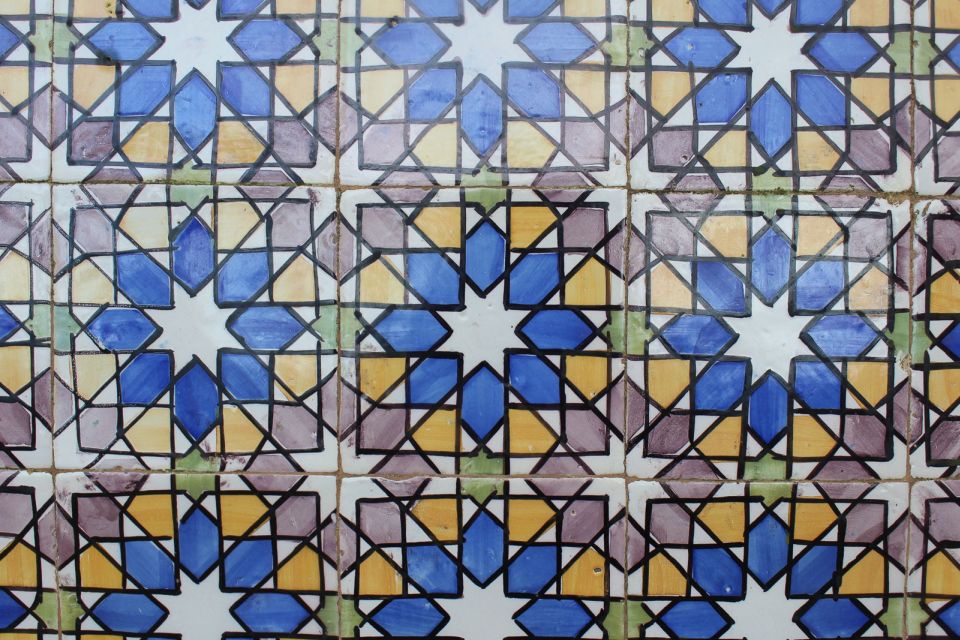 Lisbon: Sintra, Cascais, & Estoril Guided Day Tour - Cascais Old Town to Estoril Riviera: Royals, Resorts, and Spy-Casino Lore