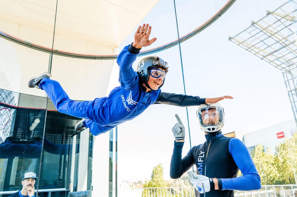 Lisbon/Sintra: Indoor Skydiving Experience - Gear Up: Helmet, Suit, Goggles, and the Comfort Reality