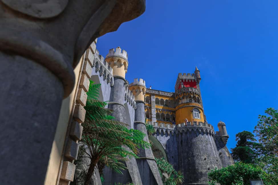 Lisbon: Sintra, Pena Palace, Belém, Cascais Small Group Tour - Sintra free time: how to use two hours like a pro