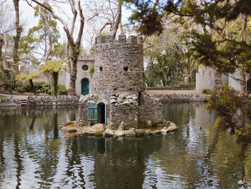 Lisbon: Sintra, Pena Palace & Cascais Guided Tour - Cascais: classic fishing-town charm with a coast-walk mood