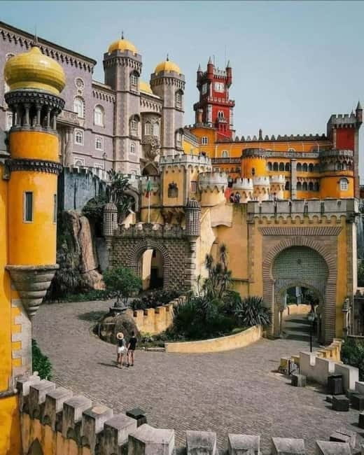 Lisbon: Sintra, Pena Palace, Moorish Castle & Regaleira Tour - Sintra Old Town stop: quick fuel and local flavor choices