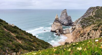 Lisbon: Sintra, Pena Palace, Quinta Regaleira, Cascais Tour - Pickup and the van ride: how to start the day without stress