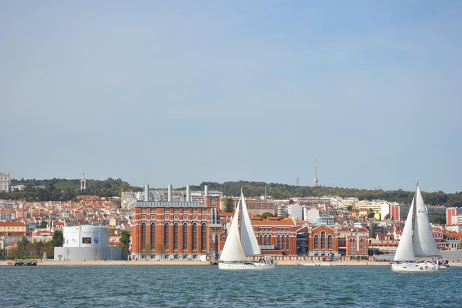 Lisbon Small Group Day Cruise with Historic Commentary & a Drink - Stop 3: Torre de Belém and the fortress-port blend