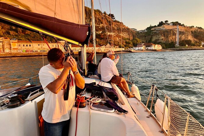 Lisbon Small Group Sunset Sailing 2h Cruise with Drinks Included - Christ the King from the Water: The View That Hits Differently