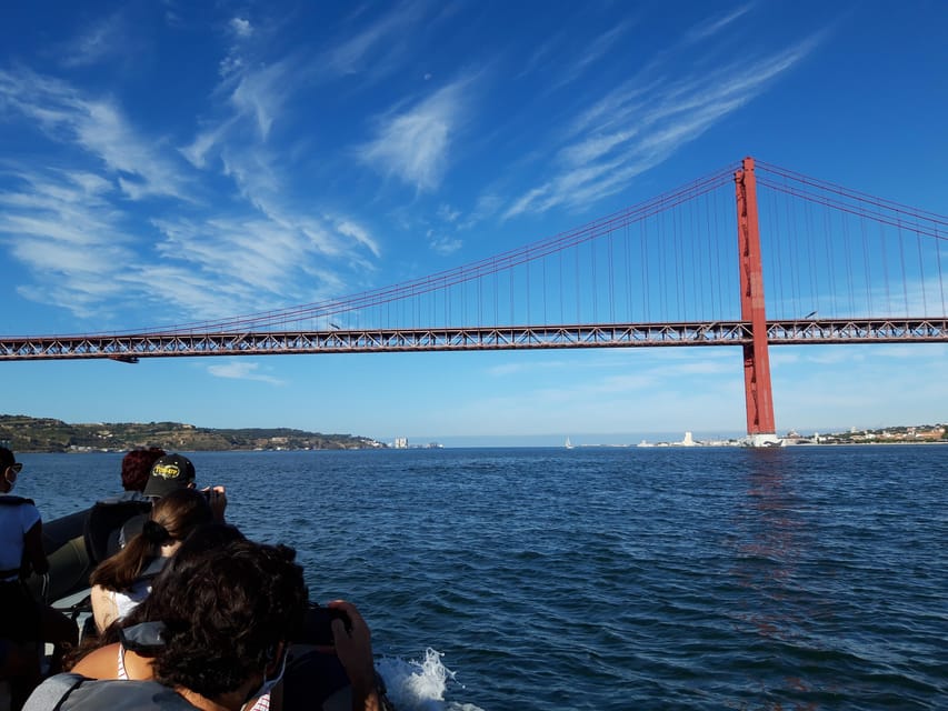Lisbon: Speedboat Trip to Bugio Lighthouse - Oeiras: where the river and ocean start to mix