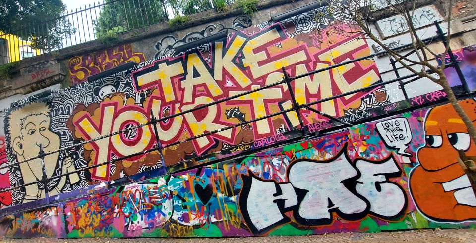Lisbon Street Art Lovers Walk - Why Lisbon’s street art hits different on foot
