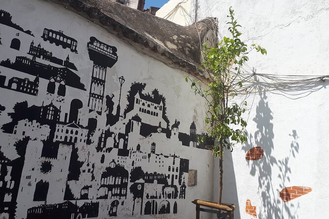 Lisbon: Street Art Tour - Van Time to Chelas: Less Searching, More Looking