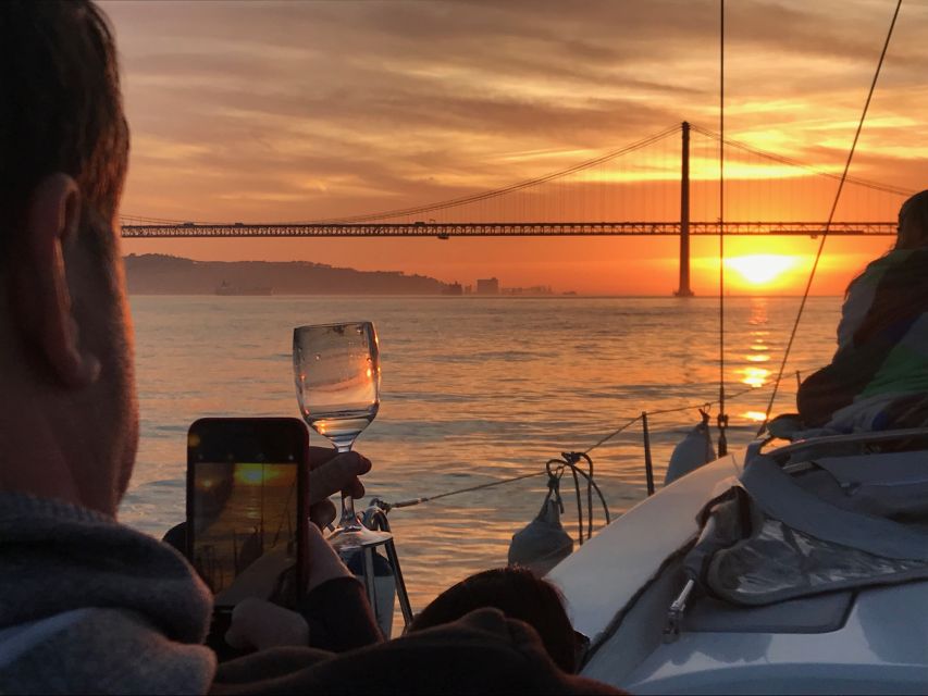 Lisbon: Sunset and Wine Luxury Catamaran Cruise - Belem Tower Photo Stop: The Quick Hit Before the Golden Hour