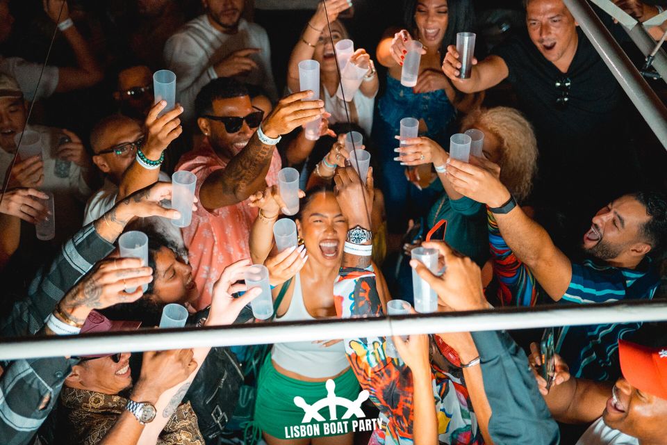 Lisbon: Sunset Boat Party with 2 Drinks and Free Club Entry - Key Things I Think You Should Know