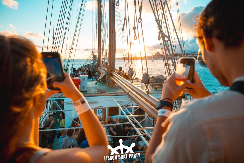 Lisbon: Sunset Boat Party with 2 Drinks and Free Club Entry - Drinks, Snacks, and How to Budget Without Killing the Vibe