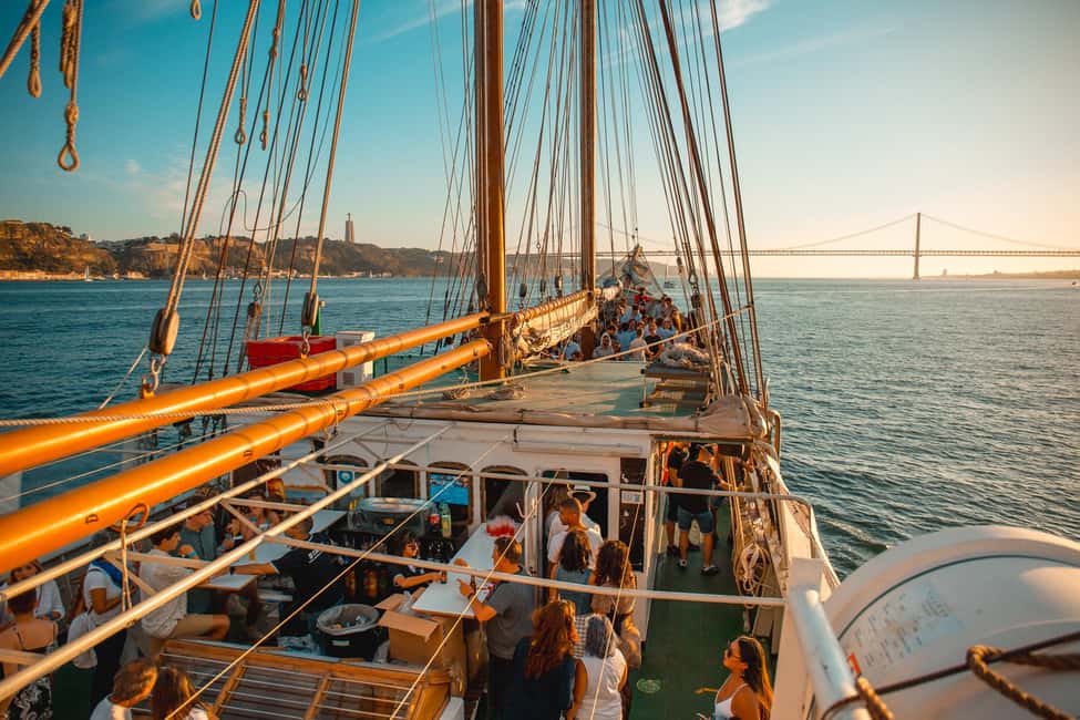Lisbon: Sunset Boat Party with Live DJ and Night Club Entry - Key highlights to know before you go