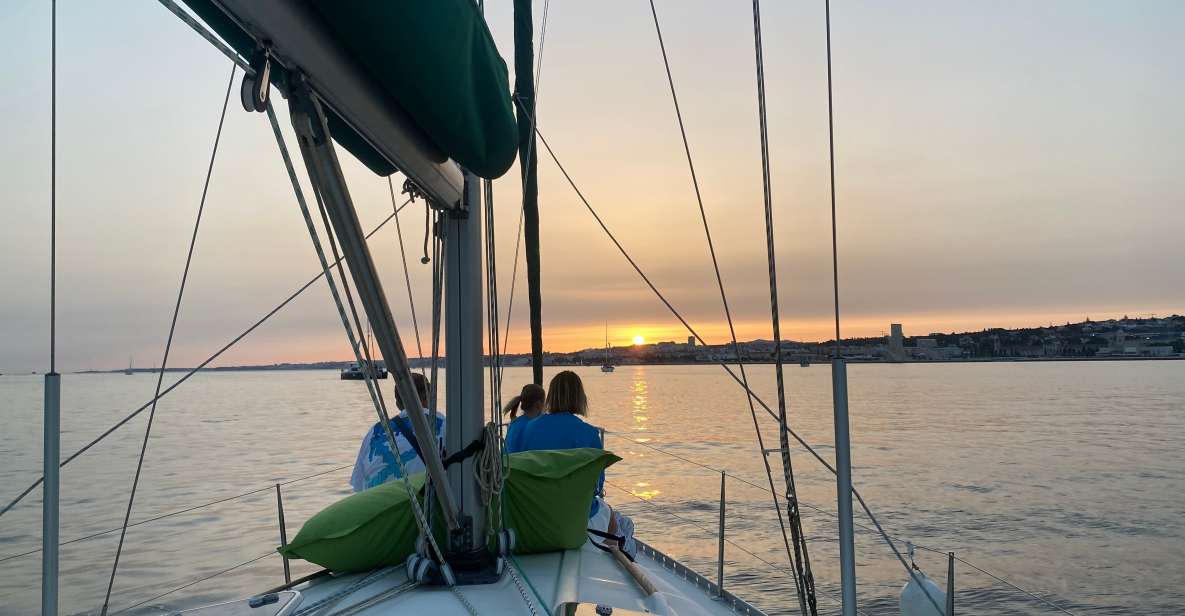 Lisbon: Sunset Cruise on The Tagus River with Welcome Drink - Stop-by-stop: what you’ll see on the water