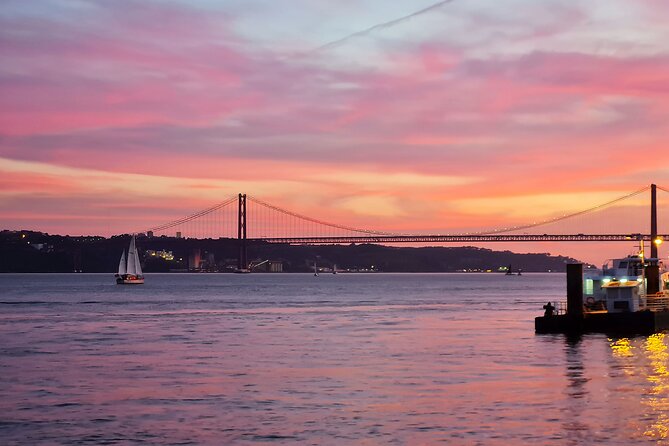 Lisbon Sunset cruise with Welcome Drink and Snack included - The QR audio guide: how to avoid the most common annoyance