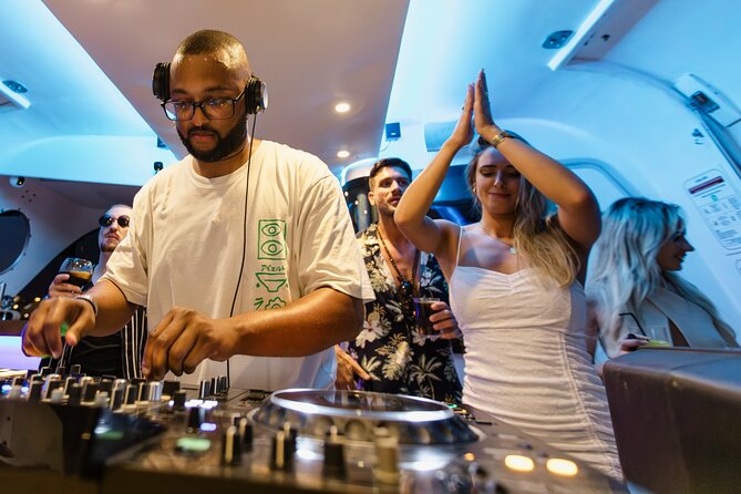 Lisbon – Sunset DJ & Porto Tonic Premium Boat Experience - How long is it, and when should you go?