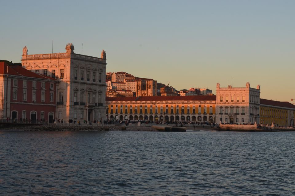 Lisbon Sunset Group Boat Tour - Your Route: From 25 de Abril Bridge to MAAT, Stop by Stop