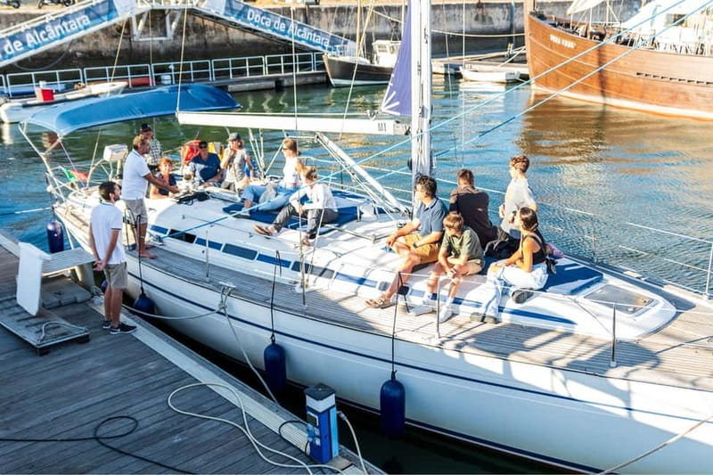 Lisbon: Sunset Sailing Boat Tour with Drinks - Boarding at Blue Skipper Café and Doca do Espanhol Gate 3