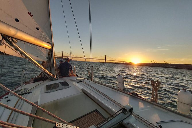 Lisbon: Sunset Sailing with Portuguese Wine and History - What to wear and bring (so your photos come out great)