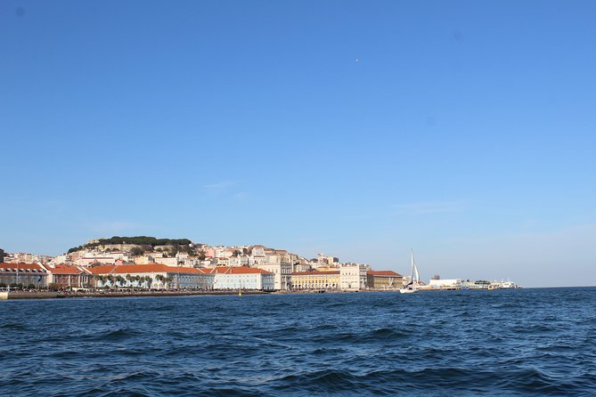 Lisbon Sunset Speedboat Tour - Life jackets, insurance, and a crew that keeps things moving