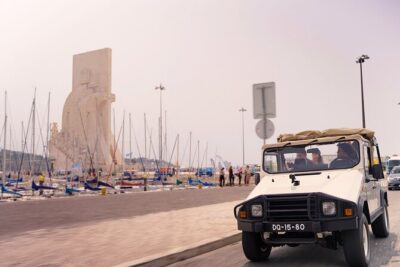 LISBON SUNSET TO NIGHT in Vintage Jeep with FOOD & DRINKS - Private Pickup and Drop-Off Means the Night Stays Yours