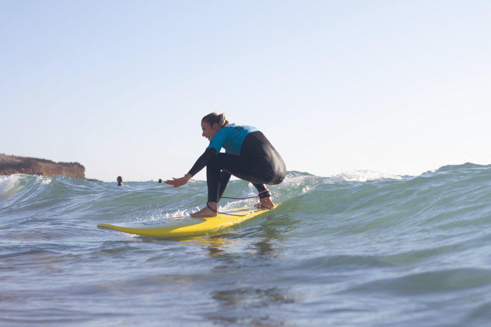 Lisbon Surf Class - Practical tips so your lesson feels easy (not messy)