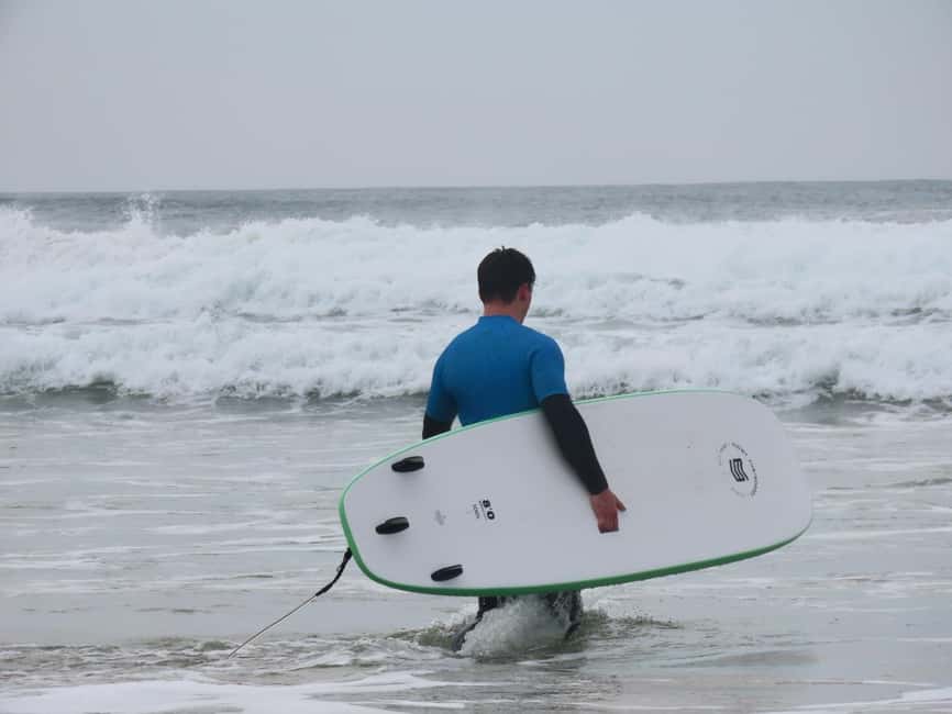 Lisbon Surf Guide - Surf class & Pick Up - Portuguese surf culture lessons: more than just technique