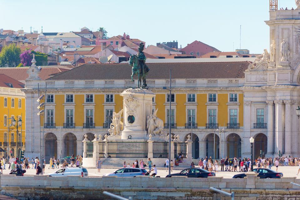 Lisbon: Tagus River Cruise With Brunch - Dock Arrival and On-Board Service: Avoid the Friction Points