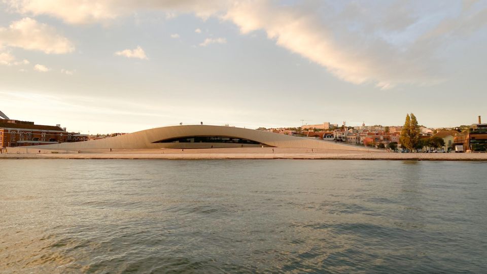Lisbon: Tagus River Private 2-Hour Cruise - The Route: Photo Stops That Build a Lisbon Story from the Water