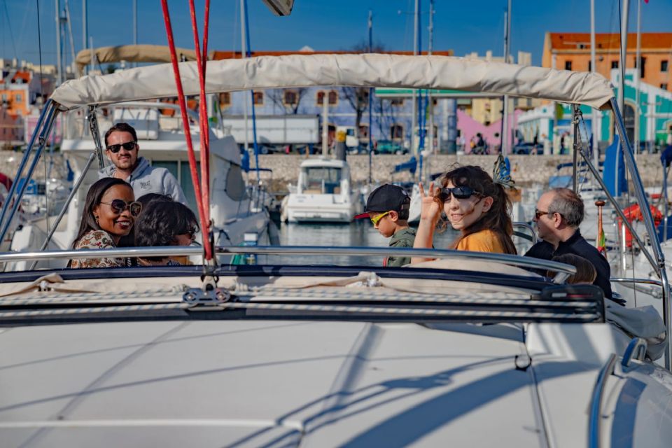 Lisbon: Tagus River Sailboat Tour - The skyline cruise: Belém Tower to Commerce Square in real time