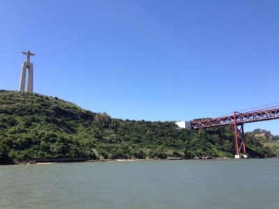 Lisbon: Tagus River Yellow Boat Cruise - The 25th April Bridge photo window (and what makes it special)