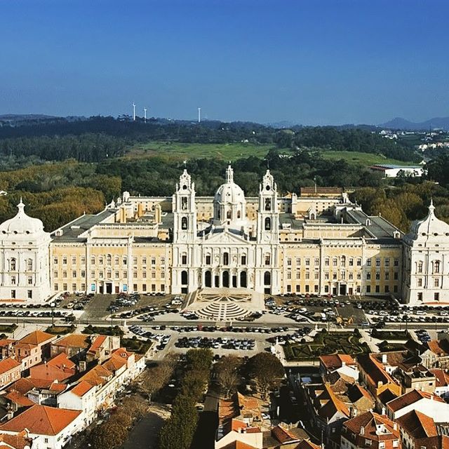 Lisbon: Tailored Tour - History and City Life: From Landmarks to How People Actually Live