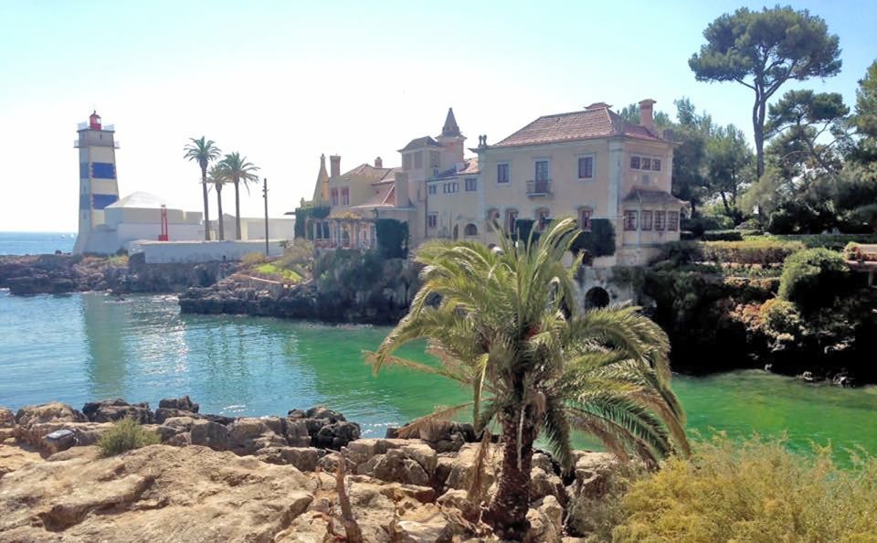 Lisbon: Tailored Tour - Sintra: The Fairytale Stops Option for Castle-Forward Days