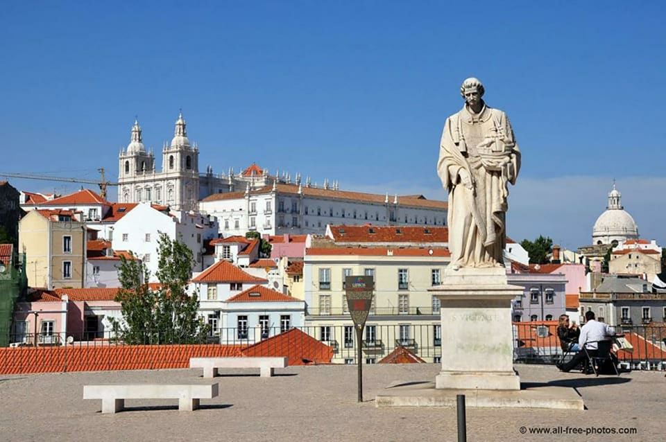 Lisbon: Tailored Tour - The 6.5 Hours That Start (and End) at PARADAS Metro