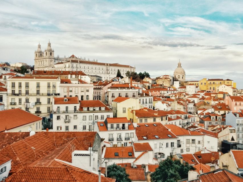 Lisbon: The city where it all started - Christ the King Photo Stop: Your Best Lisbon Shortcut to Wow