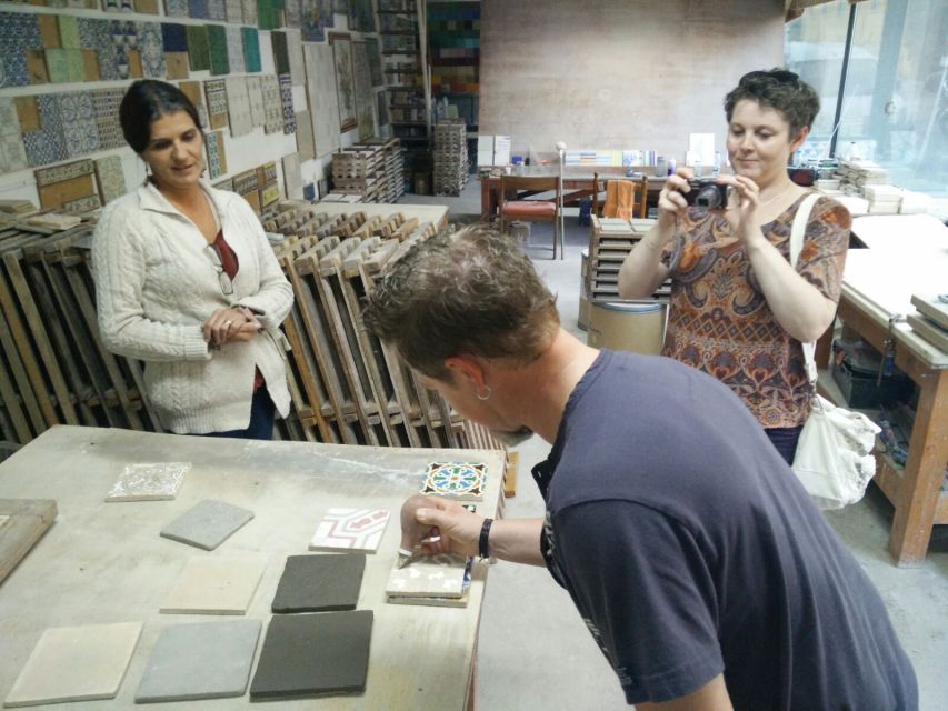 Lisbon Tiles and Tales: Full-Day Tile Workshop and Tour - When the Tile Museum Doesn’t Cooperate: How the Guide Responds