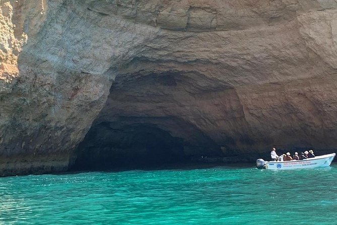 Lisbon to Algarve Private Tour: Benagil Caves Cruise & Top Sights - What to pack and how to survive the 12-hour rhythm