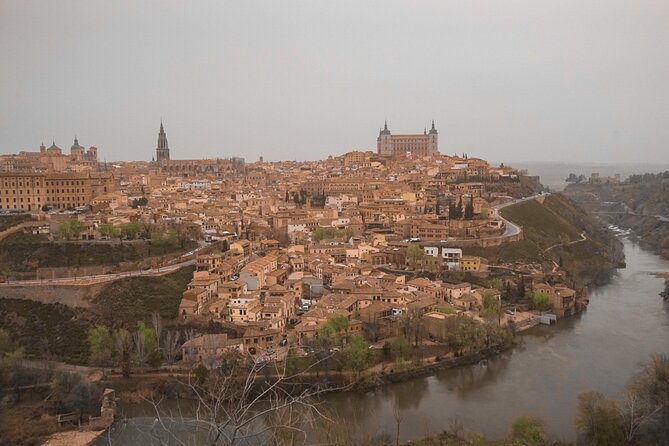 Lisbon to Madrid Private Transfer: Stops in Évora & Toledo - What optional UNESCO stops in Évora and Toledo actually do for you