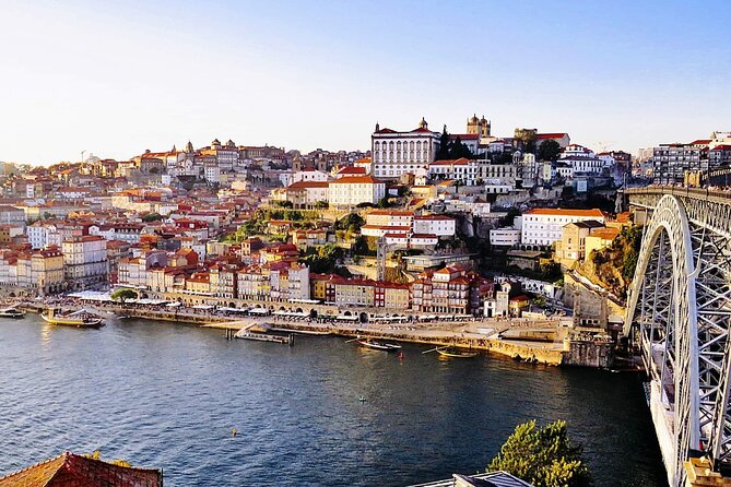 Lisbon to Porto with stop Aveiro-Fátima-Coimbra-Tomar-Nazaré-Óbidos - Fátima Sanctuary Visit: Basilica, Capelinha, and Quiet Time