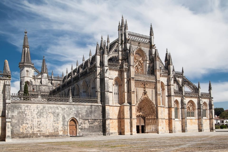 Lisbon: Tomar, Batalha, and Alcobaça Monasteries Tour - Key Points You’ll Care About