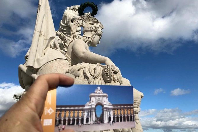 Lisbon Tour - Padrão dos Descobrimentos and the Discoveries-Era Perspective