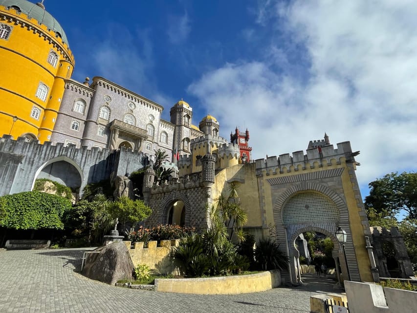 Lisbon: Tour Sintra, Cabo da Roca, Cascais & Belém - What to bring and how to dress for the day
